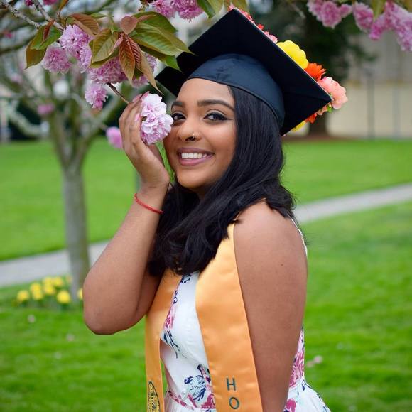 Meet your Posher, Simiran - Picture 1 of 1